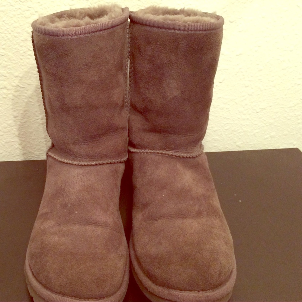 Ugg Short Gray Boots Size 8